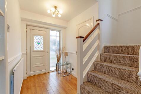 Entrance Hall-1.jpg