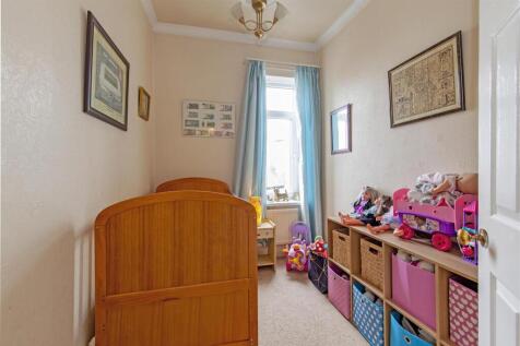 Bedroom 4-1.jpg