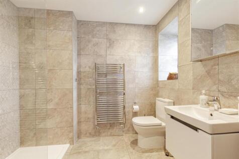 Luxury En Suite Shower Room