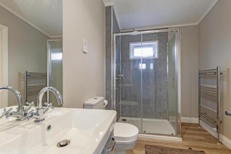 Luxury Shower Room