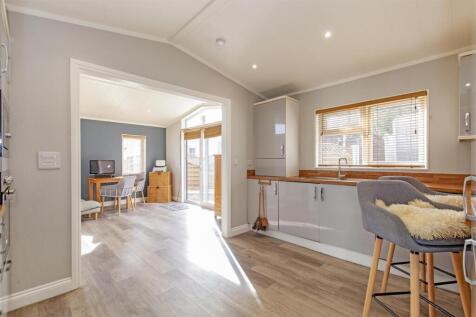 Superb Integrated Kitchen