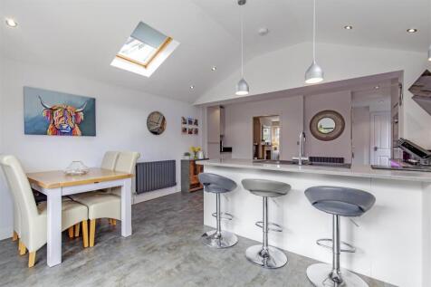 Extended Ultra Modern Dining Kitchen