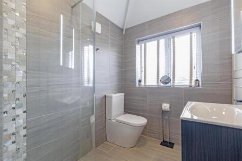 Exquisite Shower Room