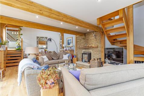 Impressive Vaulted Reception Room