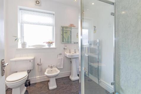 Contemporary Shower Room