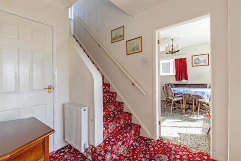 Entrance Hall-1.jpg