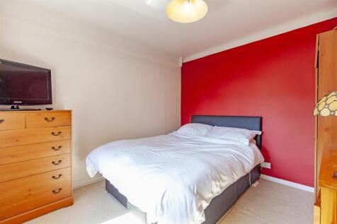 Bedroom 3-1.jpg