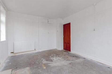 Bedroom 1-3.jpg