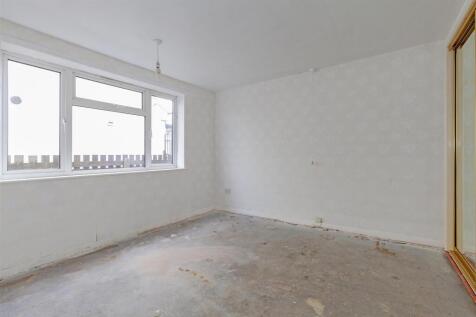 Bedroom 2-1.jpg