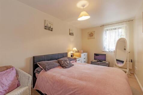 Bedroom-1.jpg