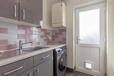 Utility Room-1.jpg