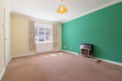 Lounge 3.jpg