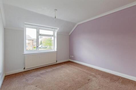 Bedroom 1-1.jpg