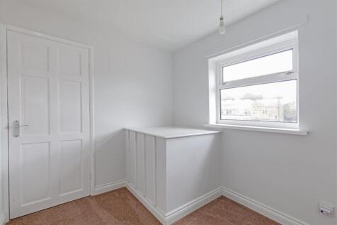 Bedroom 3-2.jpg