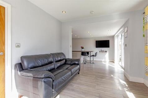 Sitting Room-2.jpg