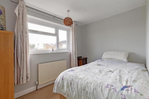Bedroom 3-1.jpg