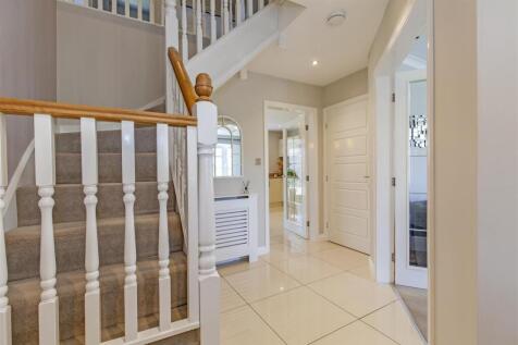 Entrance Hall-2.jpg