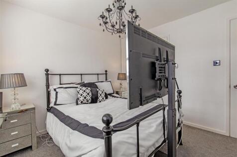Main Double Bedroom One