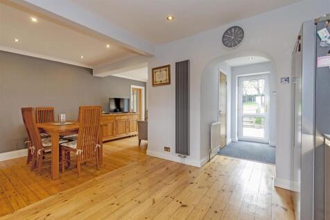 Open Plan living/dining/kitchen