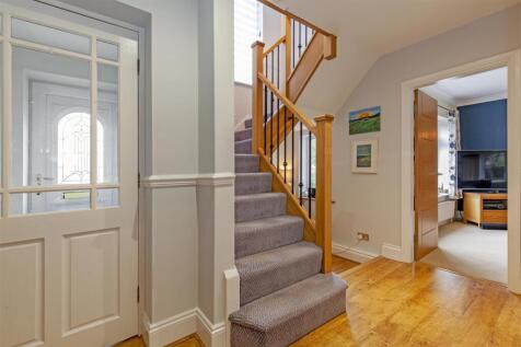 Spacious Entrance Hall
