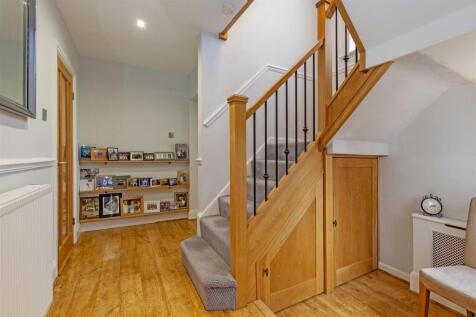 Spacious Entrance Hall