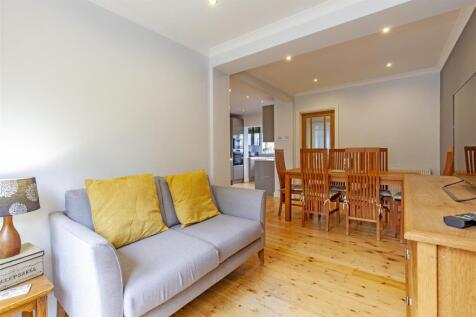 Open Plan living/dining/kitchen