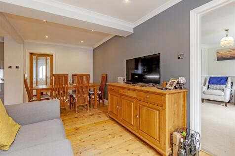 Open Plan living/dining/kitchen
