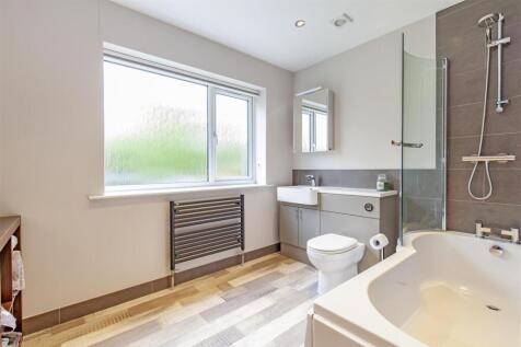 Luxury Jack and Jill En- Suite