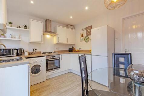 Superb Dining Kitchen