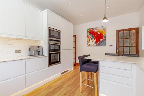 Kitchen-3.jpg