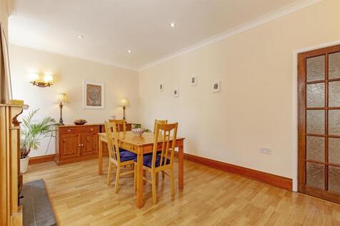 Dining Room-3.jpg