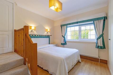 Bedroom 2-1.jpg
