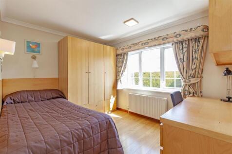 Bedroom 4-1.jpg