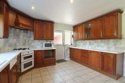 Fitted Kitchen