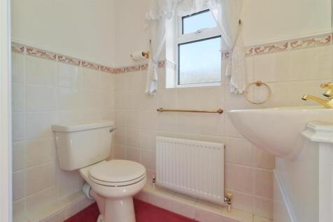 HalfTiled En - Suite