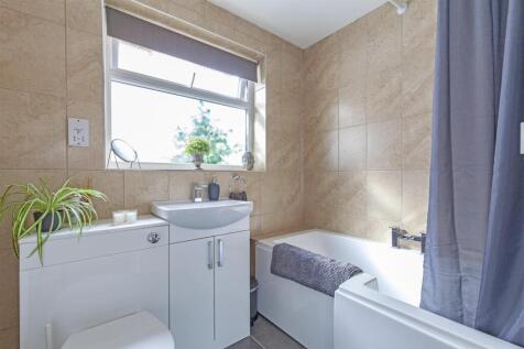 Fully Tiled Family Bathroom