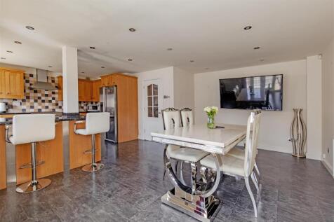 Kitchen-2.jpg