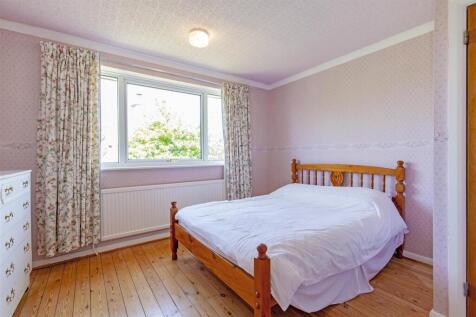 Bedroom 3-2.jpg
