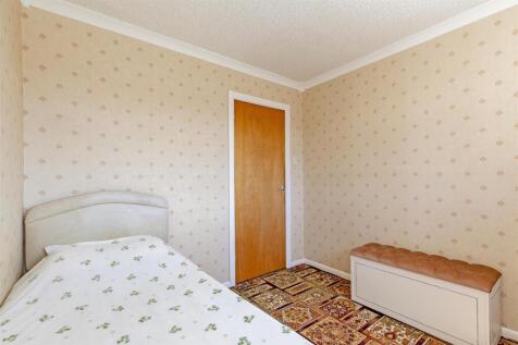 Bedroom 4-2.jpg