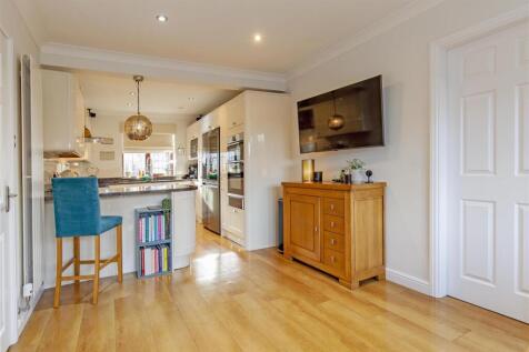 Kitchen-3.jpg