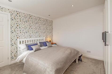 Bedroom 2-2.jpg