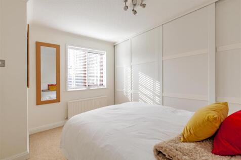 Bedroom 3-2.jpg