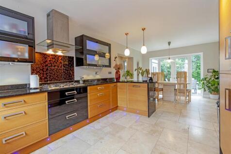 Open Plan Dining Kitchen