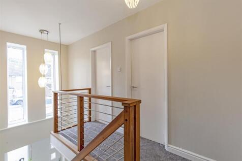 First Floor Galleried Landing