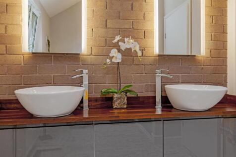 En Suite-1.jpg