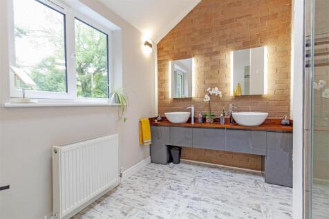 Luxury En-suite Shower Room