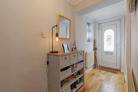 Spacious Entrance Hall