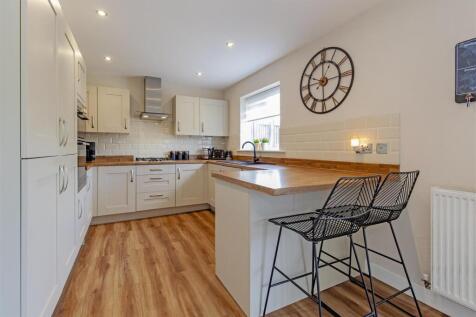 Superb Dining Kitchen