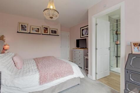 Principal Double Bedroom