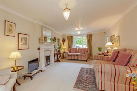Reception Room-2.jpg
